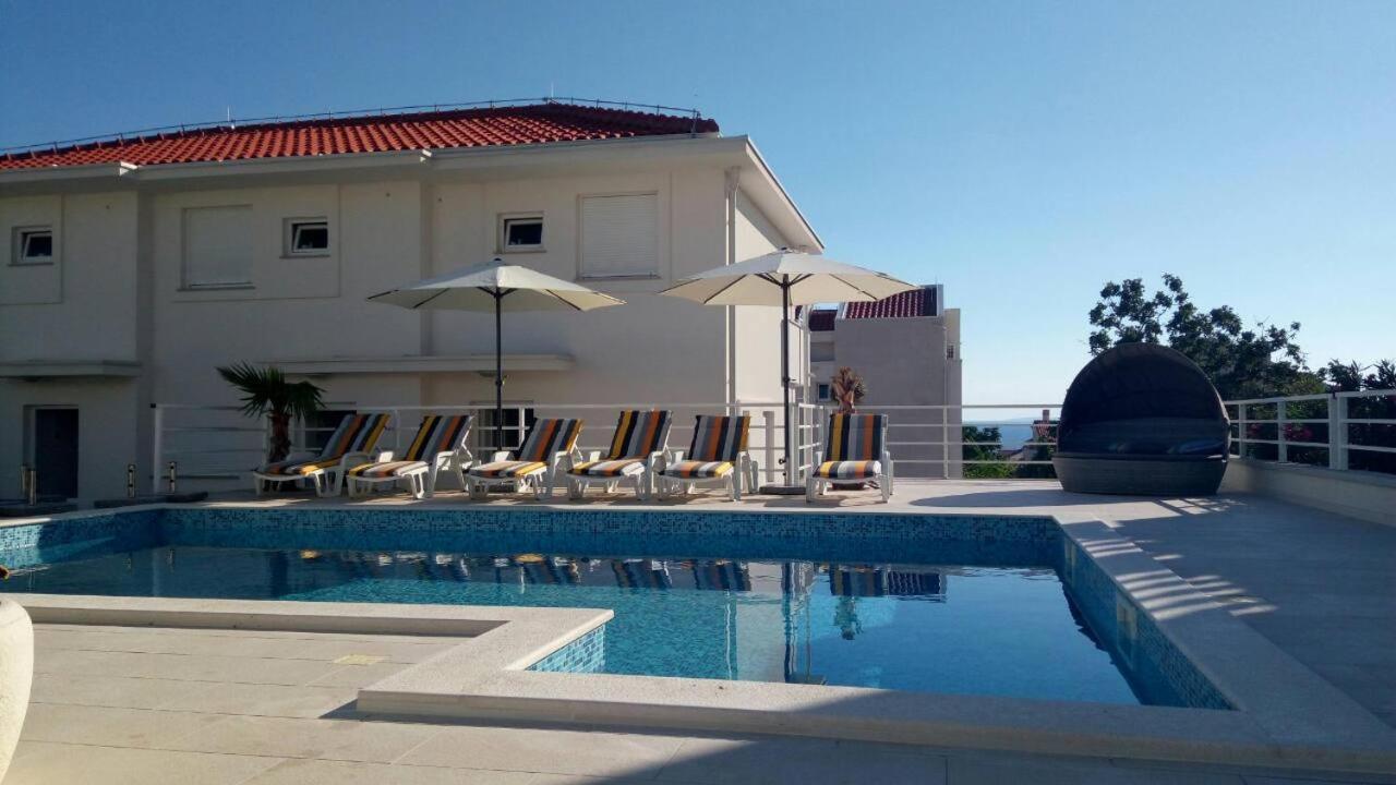 Luxury Apartments Cuba 1 Novalja Exterior foto